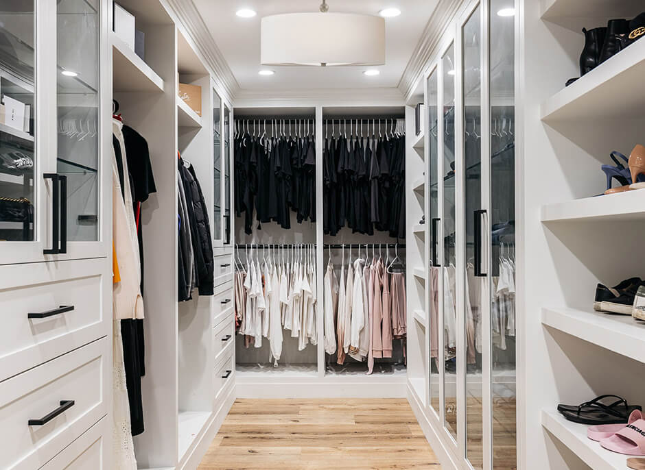 Walk-in Closet & Wardrobe